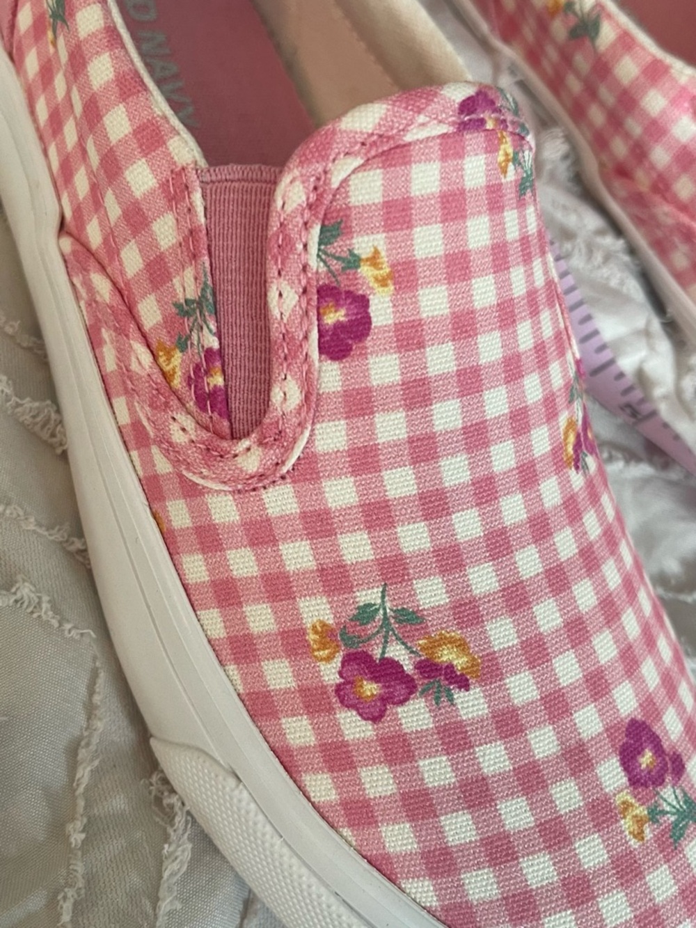 Old Navy Pink Gingham Floral Slip-On Kids Shoes size 13 - Picture 6 of 7